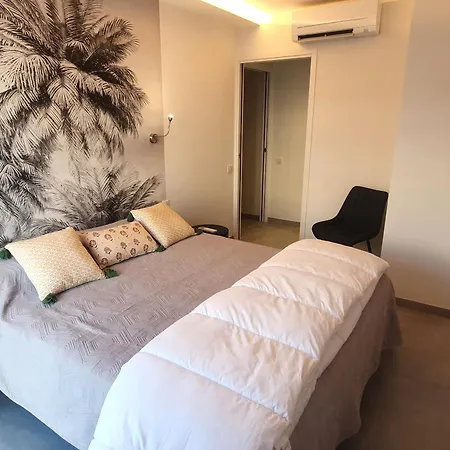 Apartamento 3 Pièces Climatisé Avec Terrasse, Centre-ville, Garage à - Fr-1-780-27 *
