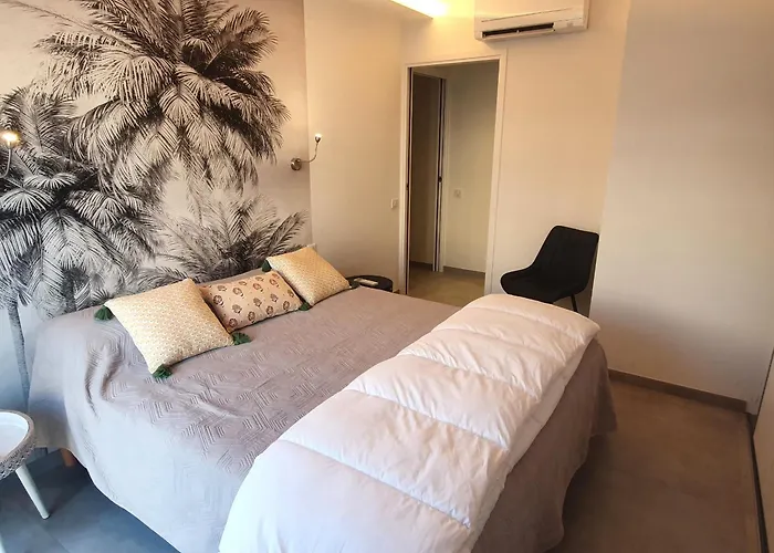 Apartamento 3 Pièces Climatisé Avec Terrasse, Centre-ville, Garage à - Fr-1-780-27 *