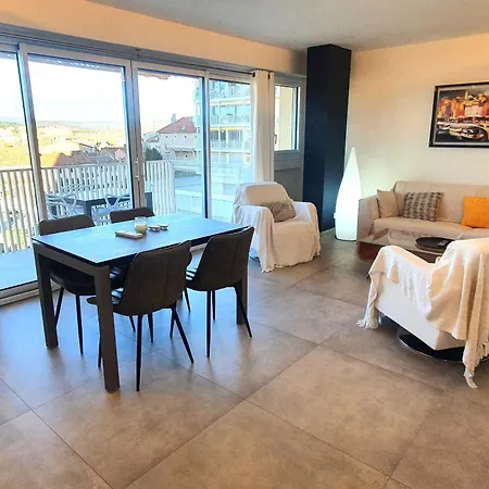 דירה 3 Pieces Climatise Avec Terrasse, Centre-ville, Garage A - Fr-1-780-27 סן-מקסים