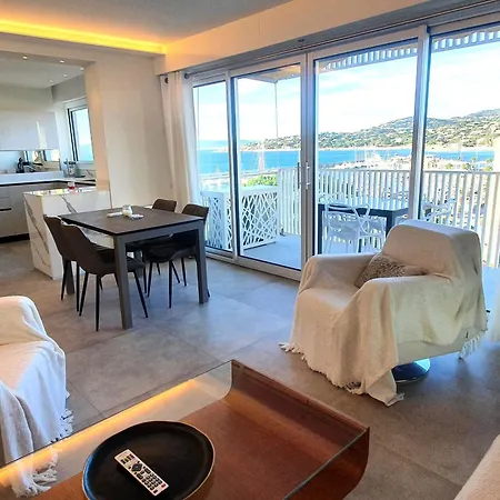 3 Pieces Climatise Avec Terrasse, Centre-ville, Garage A - Fr-1-780-27 Apartment Sainte-Maxime