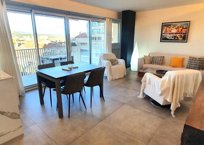 Apartment 3 Pieces Climatise Avec Terrasse, Centre-ville, Garage A - Fr-1-780-27 Sainte-Maxime